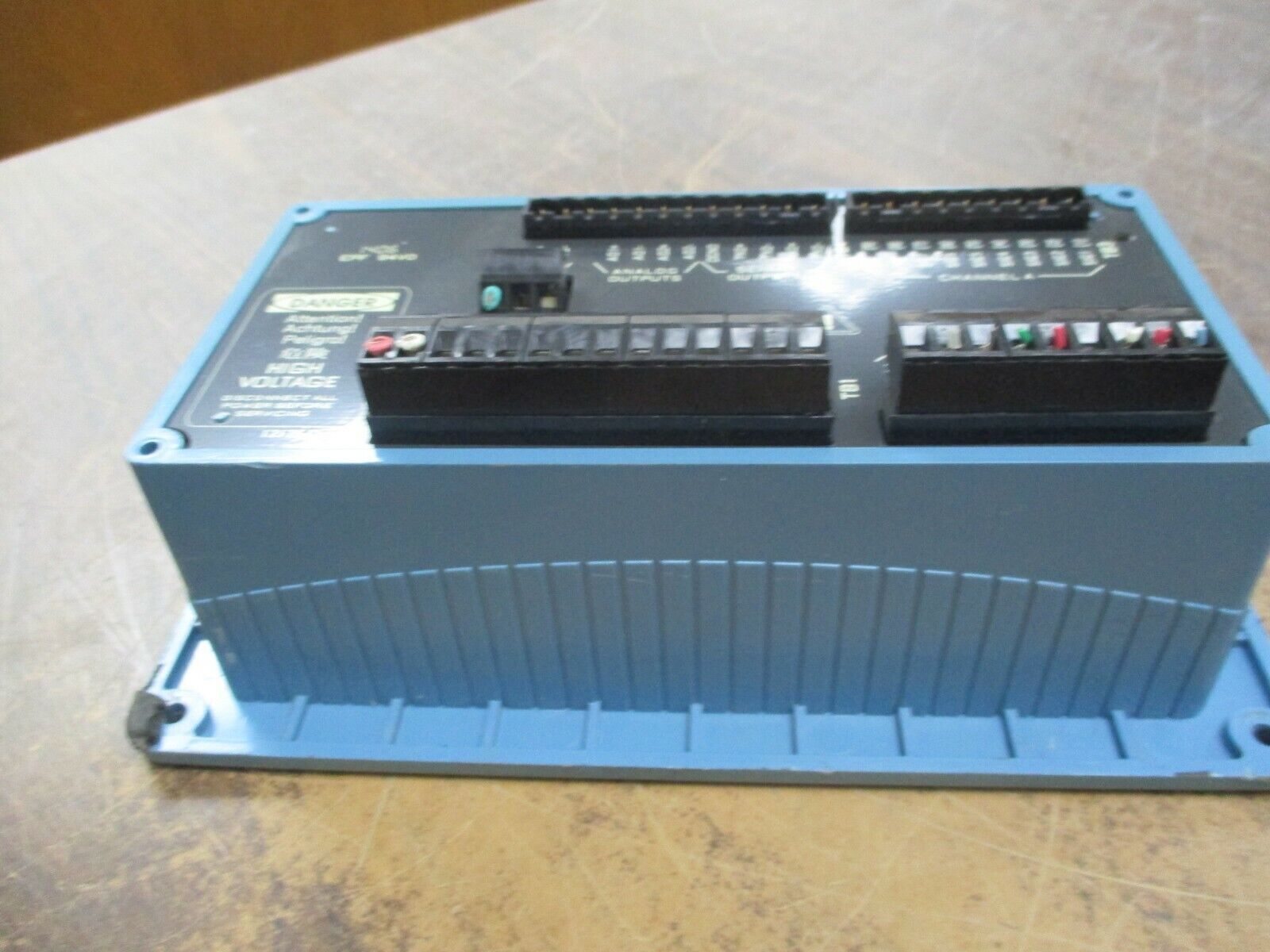 Mettler-Toledo Thorton Conductivity Resistivity Meter 2000 Output: 4-20mA Used