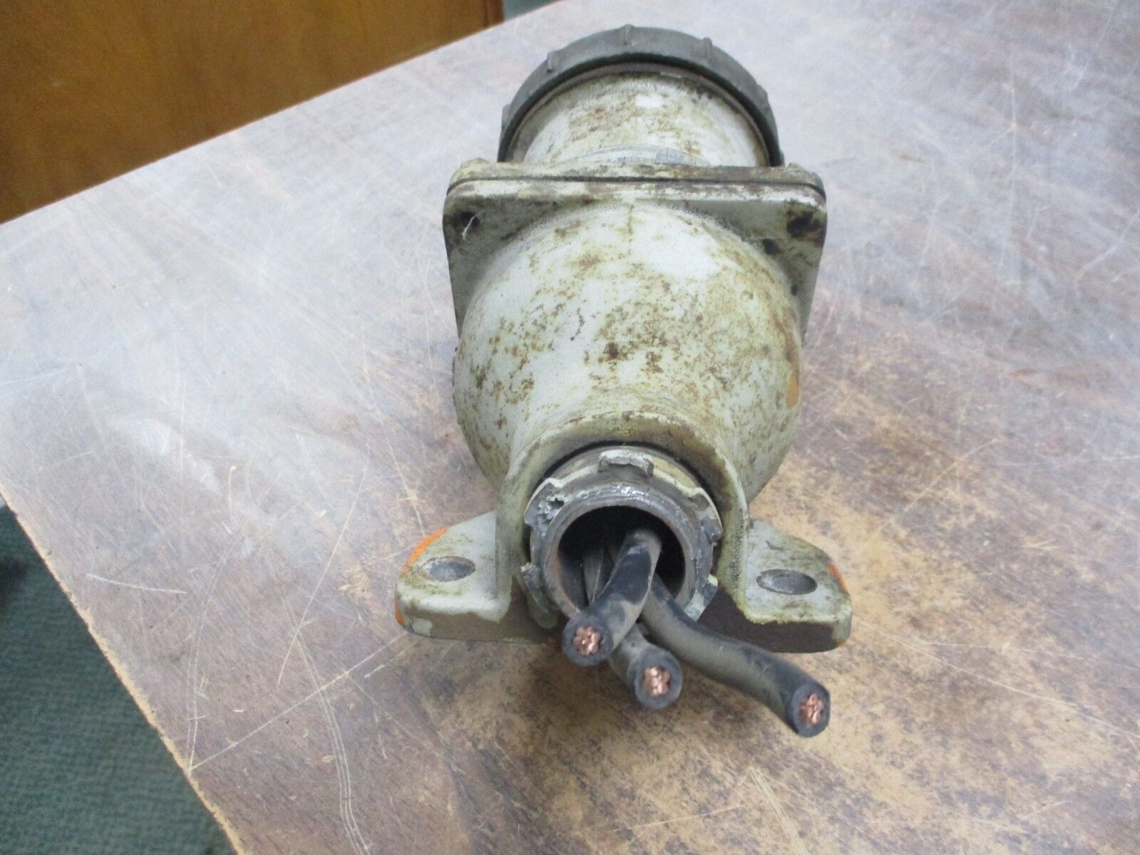 Pyle-National QuelArc Receptacle w/ Base JREBB-46046 60A 600V Used