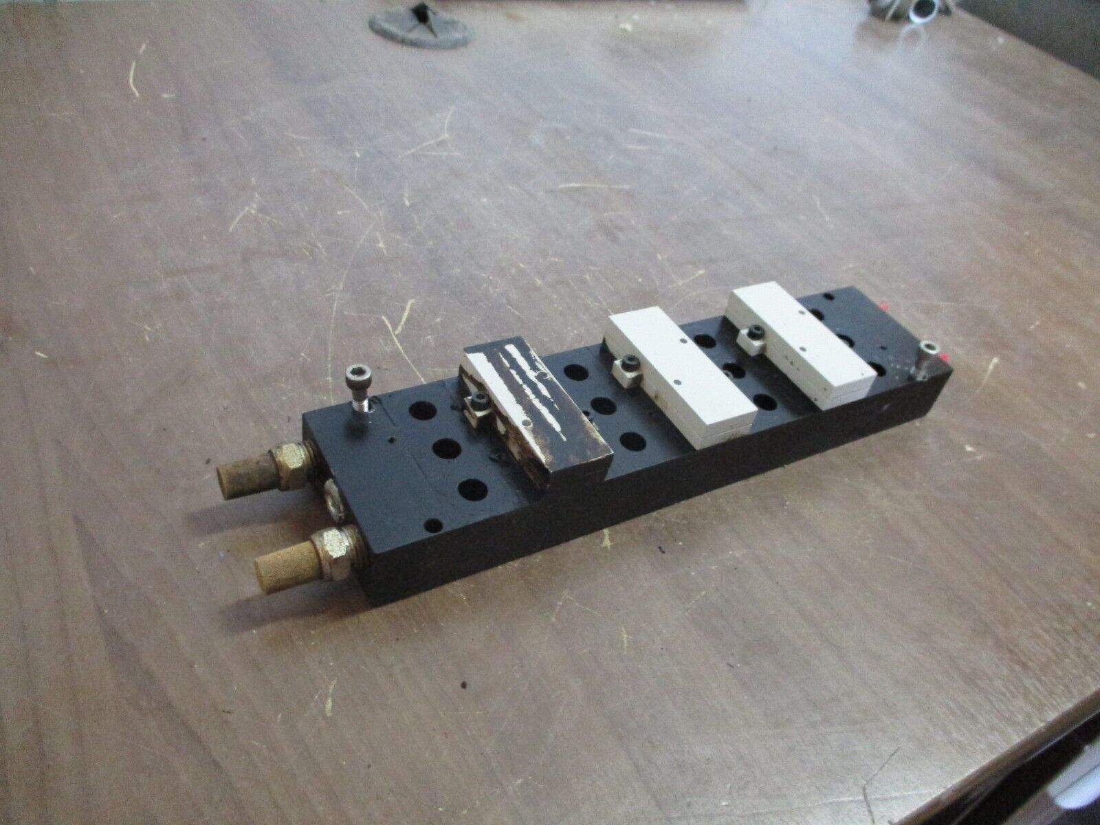 Numatics Air Valve Manifold 7-Slot Used