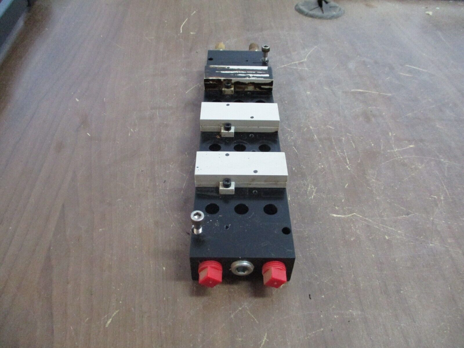 Numatics Air Valve Manifold 7-Slot Used