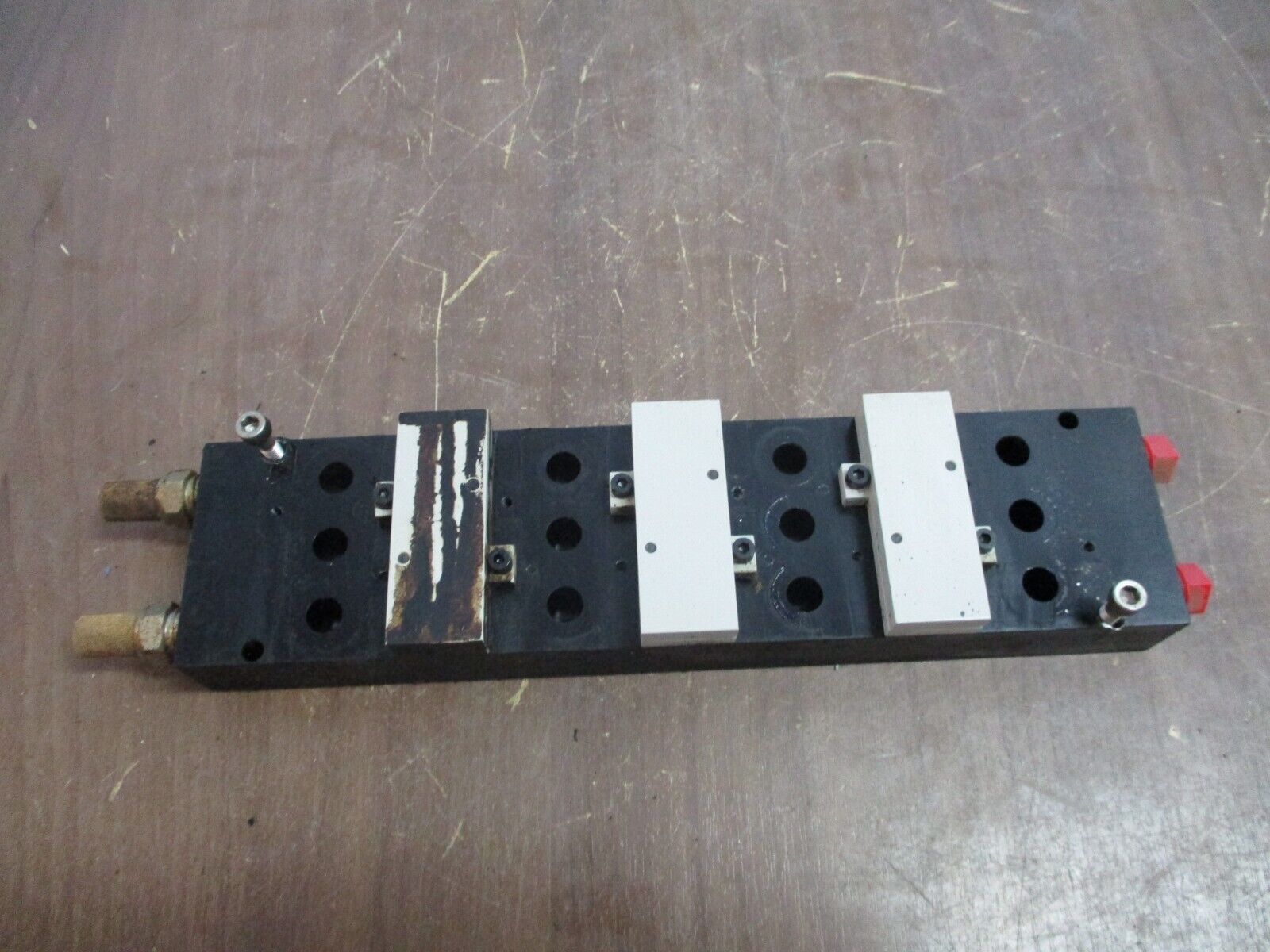 Numatics Air Valve Manifold 7-Slot Used