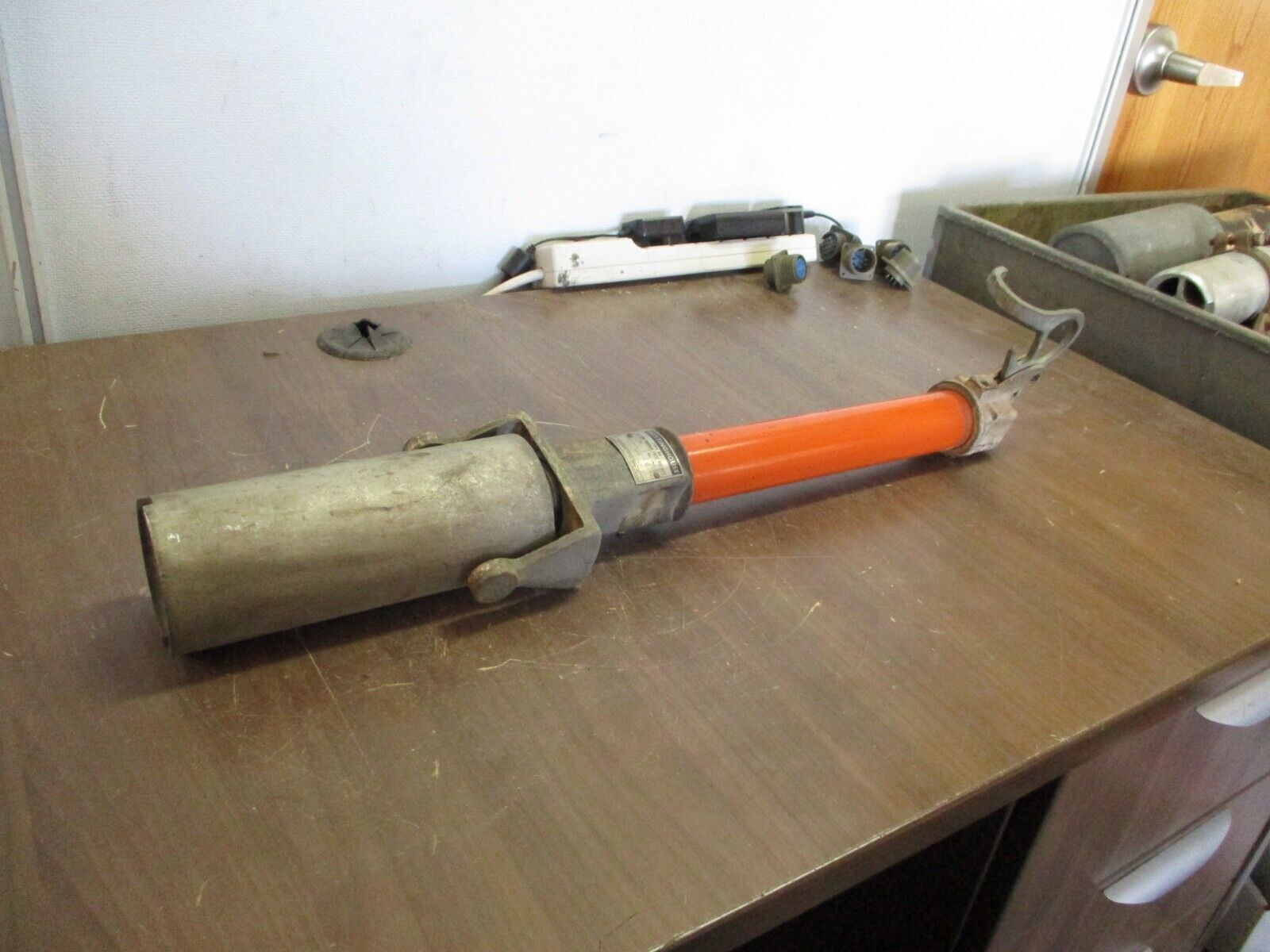 Westinghouse Type BA De-Ion Fuse Holder 1585389-B 200A Max 7.5kV Used