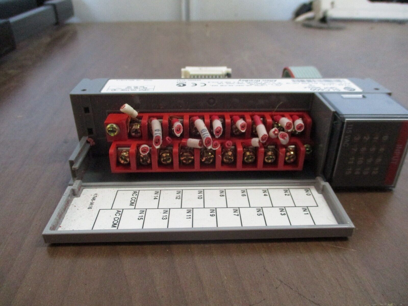 Allen-Bradley SLC500 Input Module 1746-IA16 85-132VAC 50/60Hz Ser. C Used