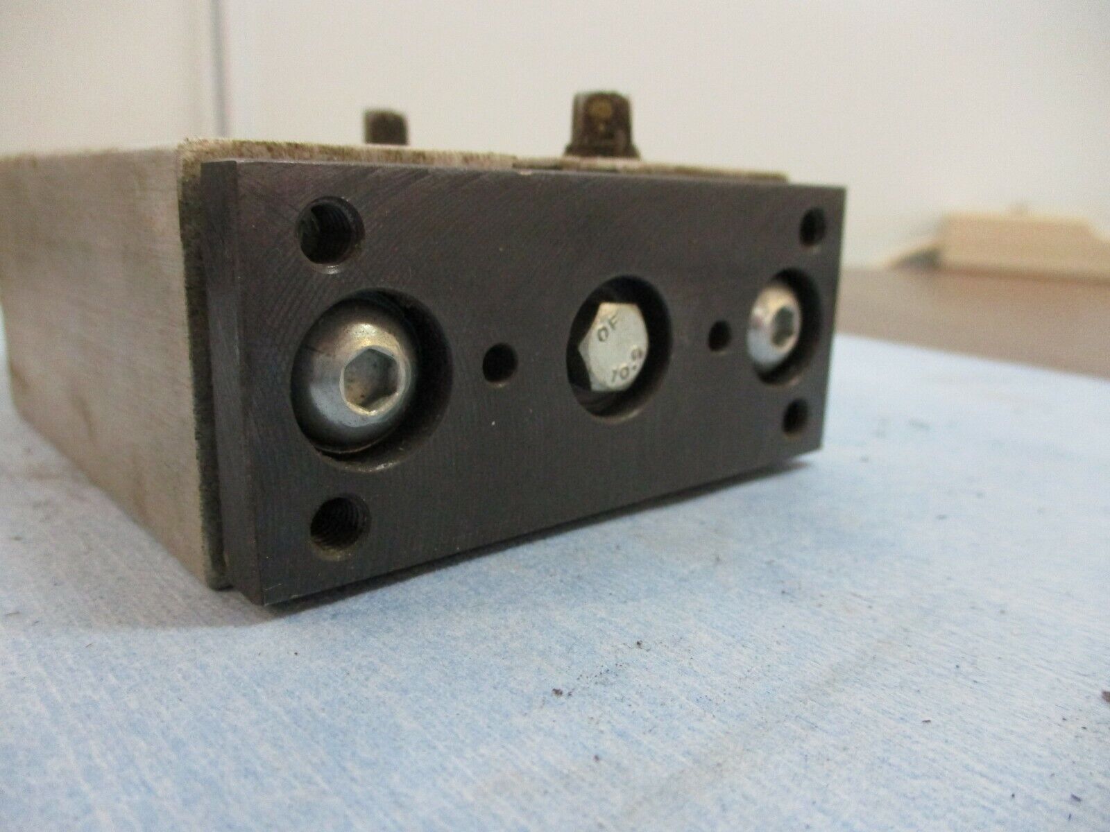 Parker Short Stroke Thruster P5T-J025SHSB050 145 PSI Used