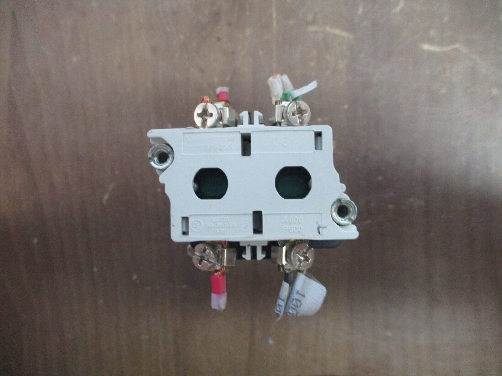 Cutler-Hammer Illuminated Push Button 10250T / 91000T Green Used