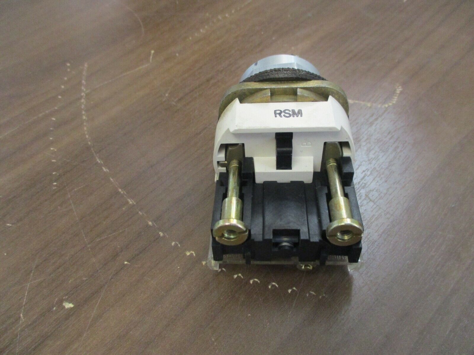 Allen-Bradley Selector Switch 800T-H2 Ser. T Nema Type 4, 13 Used