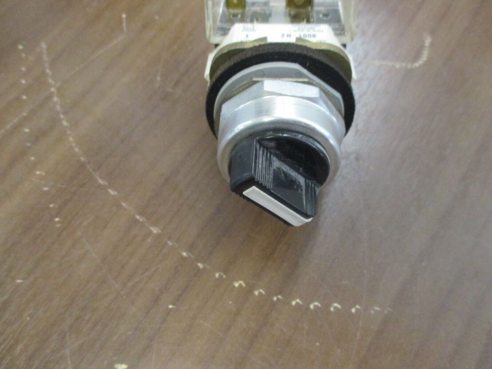 Allen-Bradley Selector Switch 800T-H2 Ser. T Nema Type 4, 13 Used