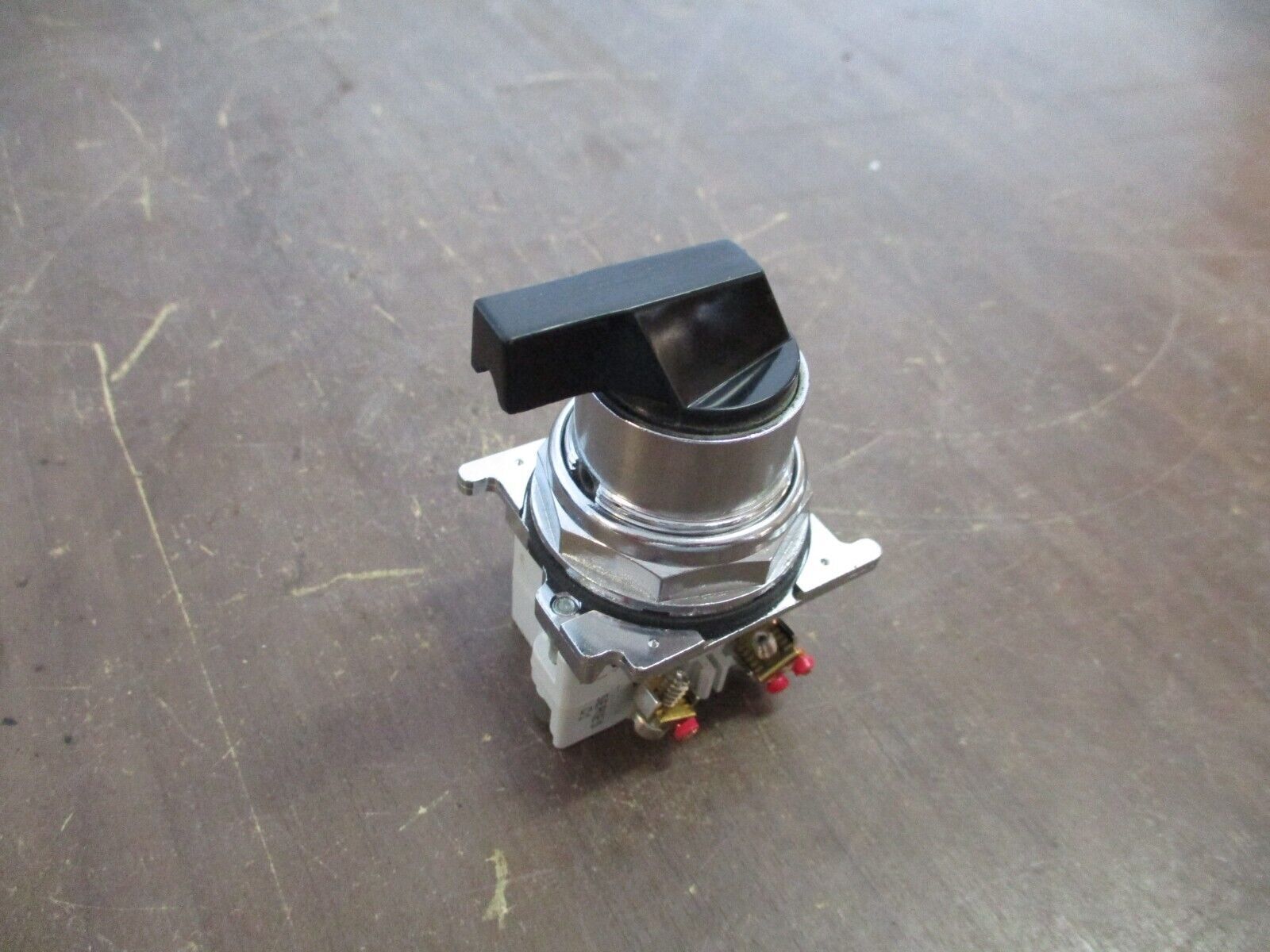 Cutler-Hammer Rotary Switch 10250T / 91000T 3-Position Used