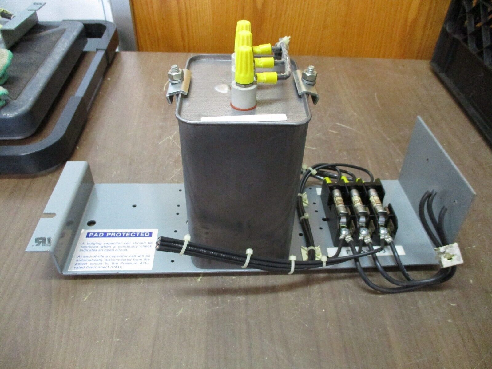 Versatex Capacitor Assembly ABS/43M/9/RF3 9 kVAR 480V 3Ph 60Hz Used