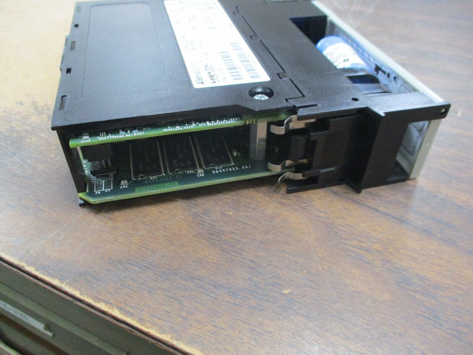Allen-Bradley LogicPAC ControlLogix 5561 Processor Module 1756-L61 B Ser. B Used