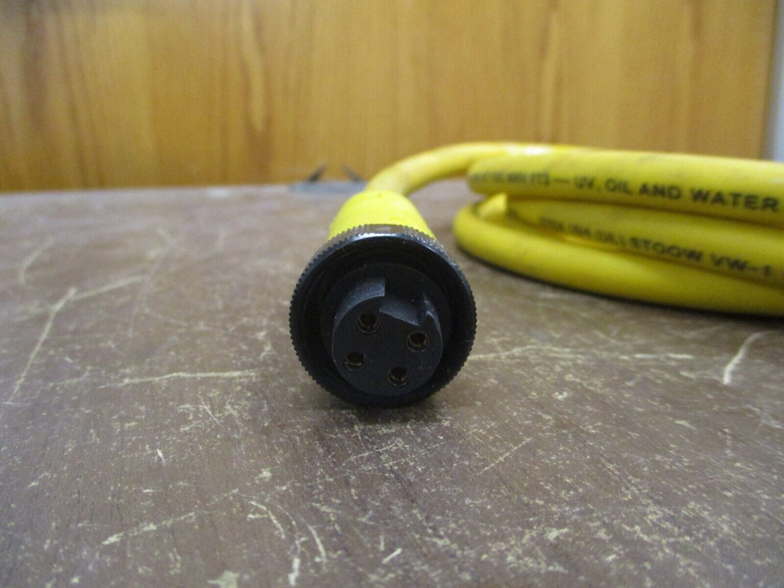 Allen-Bradley Cordset 889N-F4AF-12F Ser. B 10A 600V Used