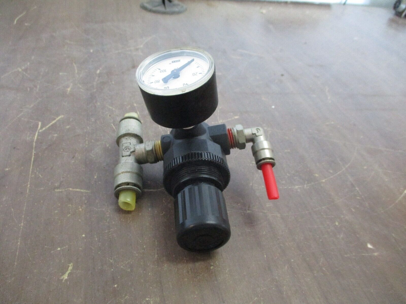 Norgren Compressed Gas Regulator R44-221-NNEA Air, CO2, Inert Gas Temp: 140°