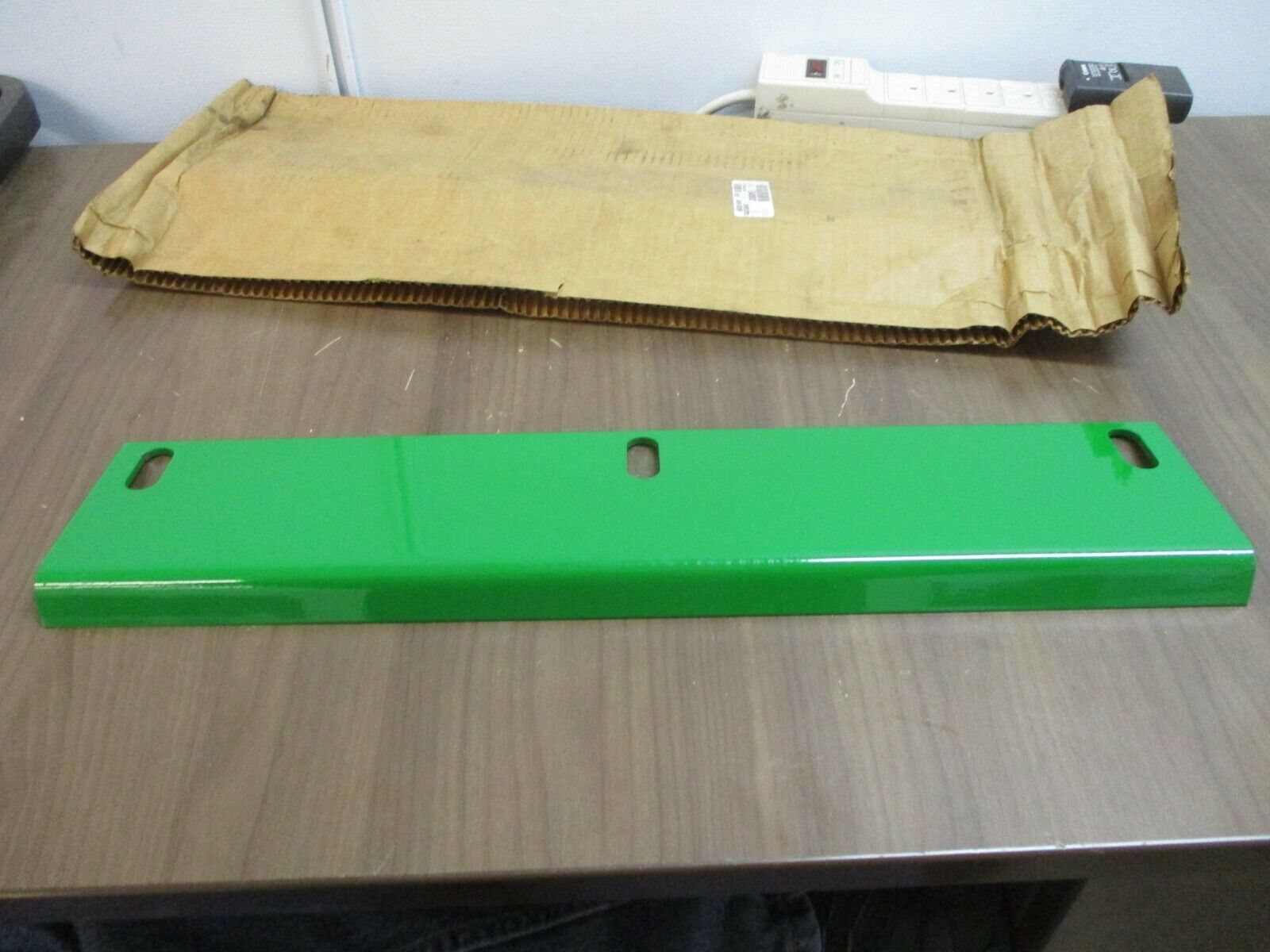 John Deere Angle / Roller Cleaner E48802 New Surplus