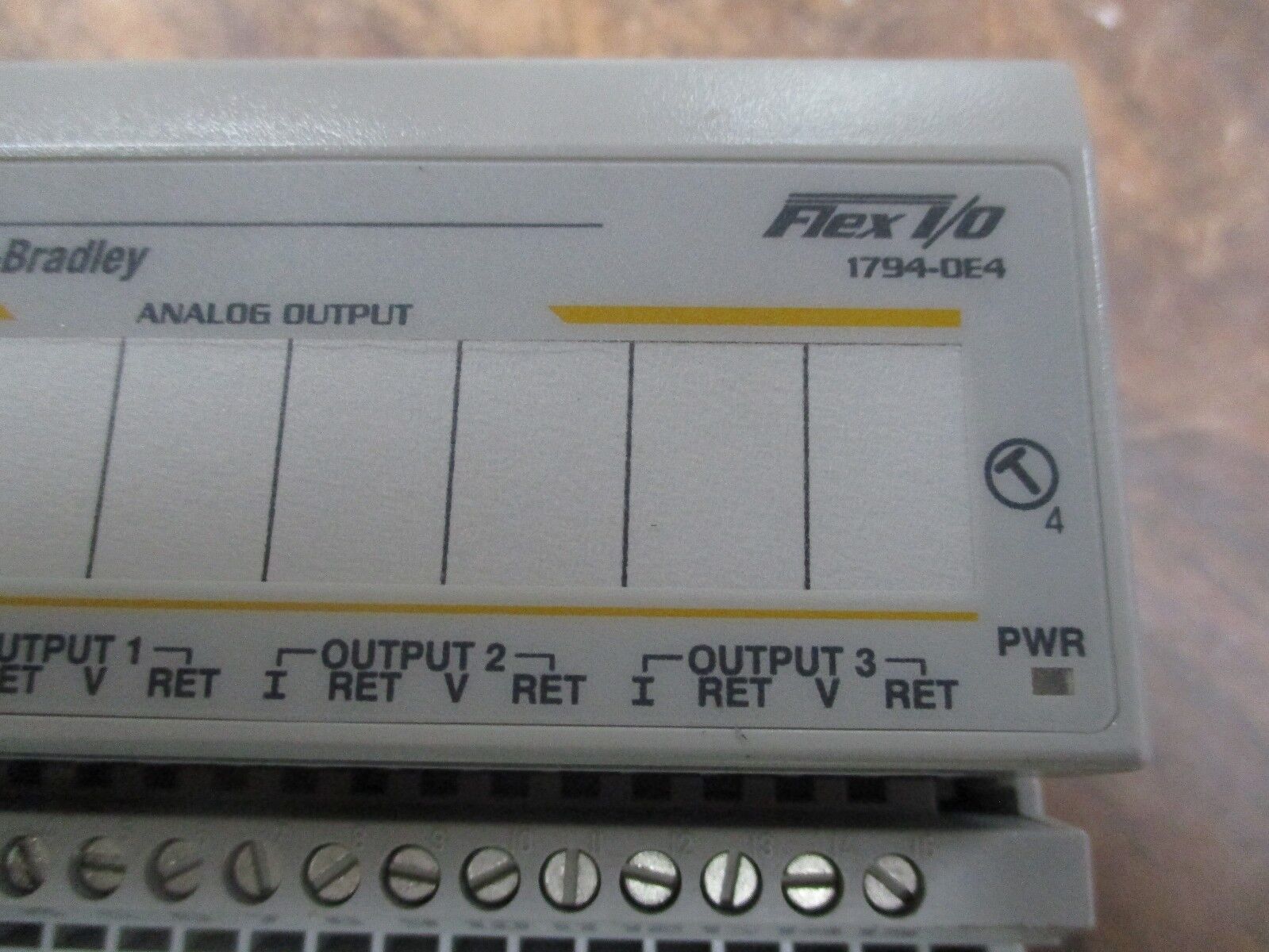 Allen-Bradley Analog Output 1794-OE4 Used