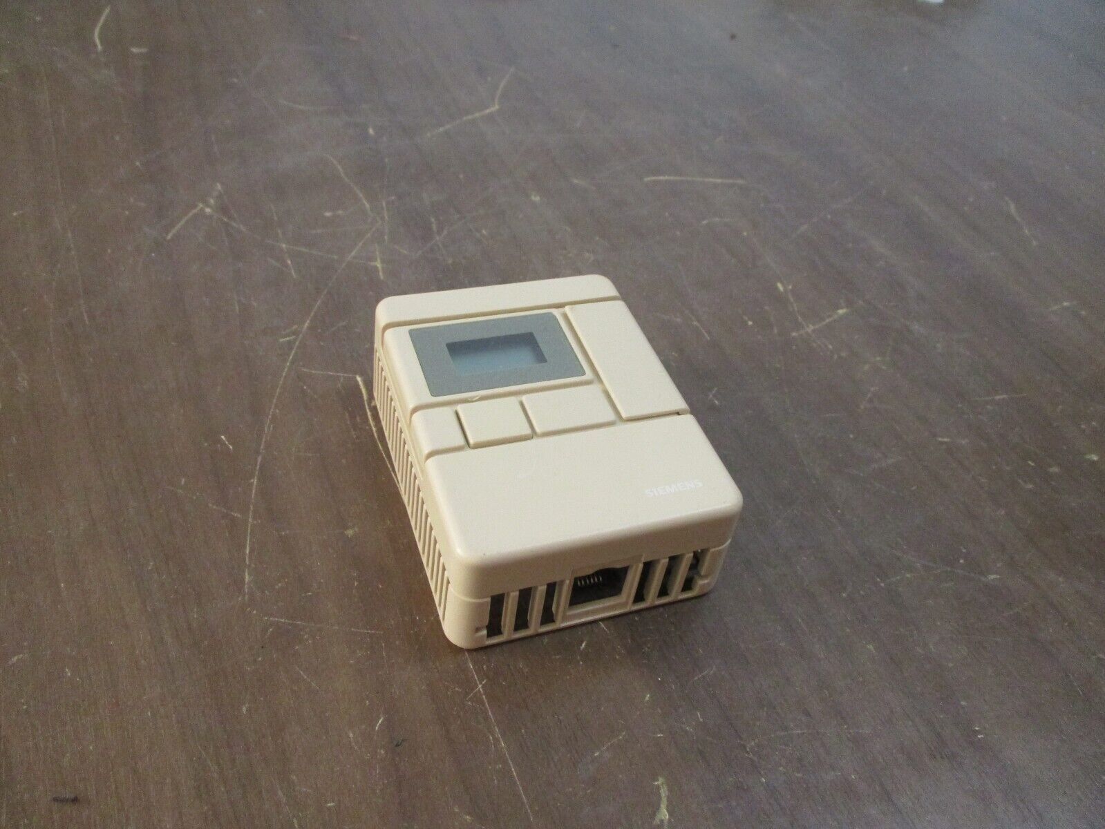 Siemens Room Temp Sensor 540-676FA *No Back* Used