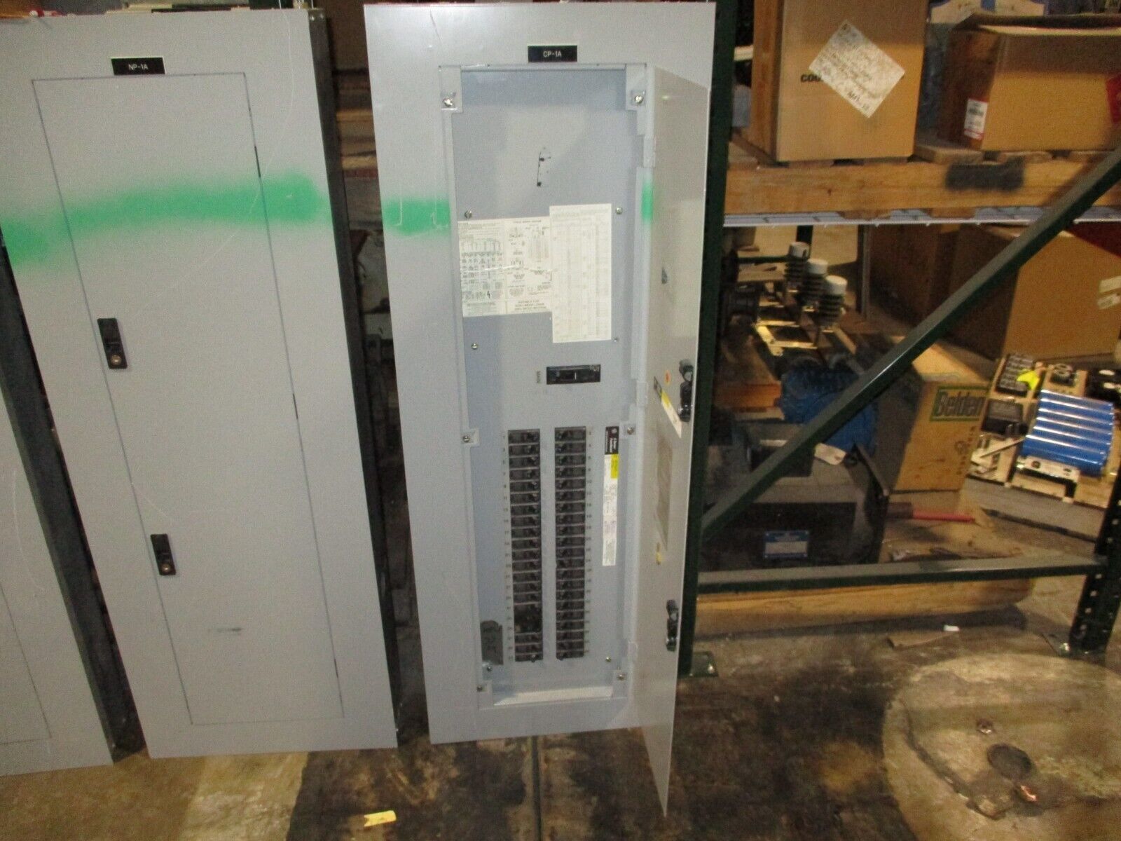 GE Main Breaker Circuit Breaker Panel AQF3422ATX 225A Max, 125A Main 208Y/120V