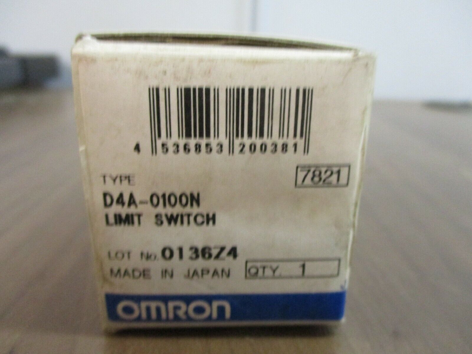 Omron Limit Switch D4A-0100N New Surplus