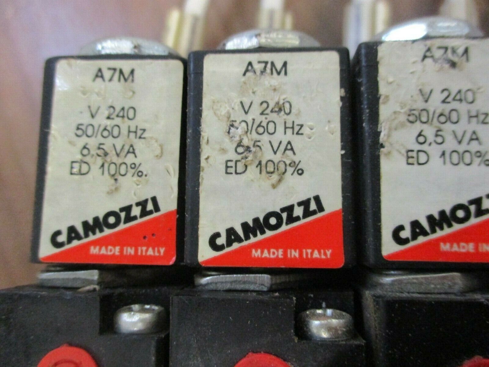 Camozzi Solenoid Valve Manifold 358-015 10 bar (5) Valves Used