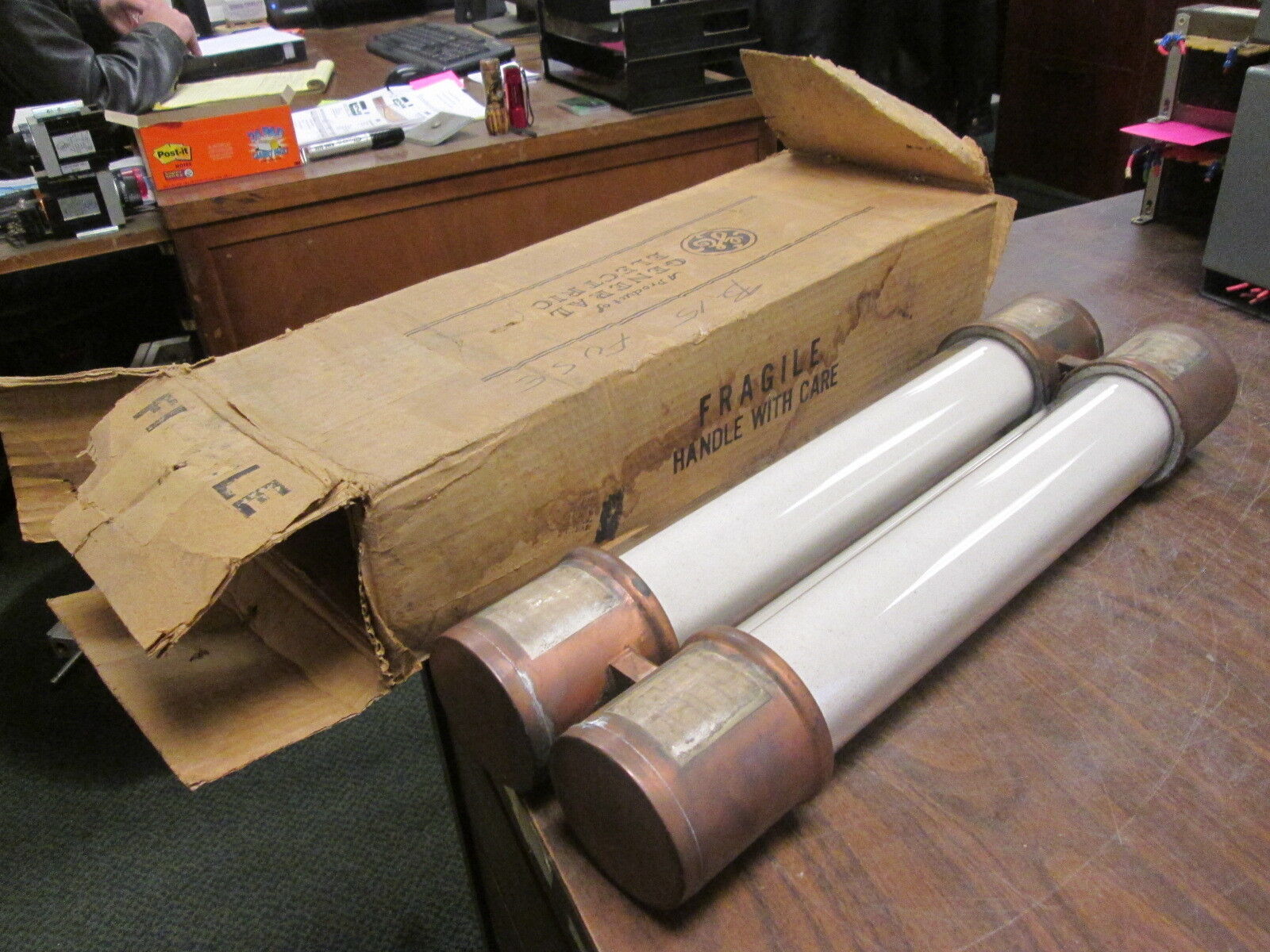 GE Type EJ0-1DD Fuse 9F60HMH100 100E 15.5KV 60Hz New Surplus