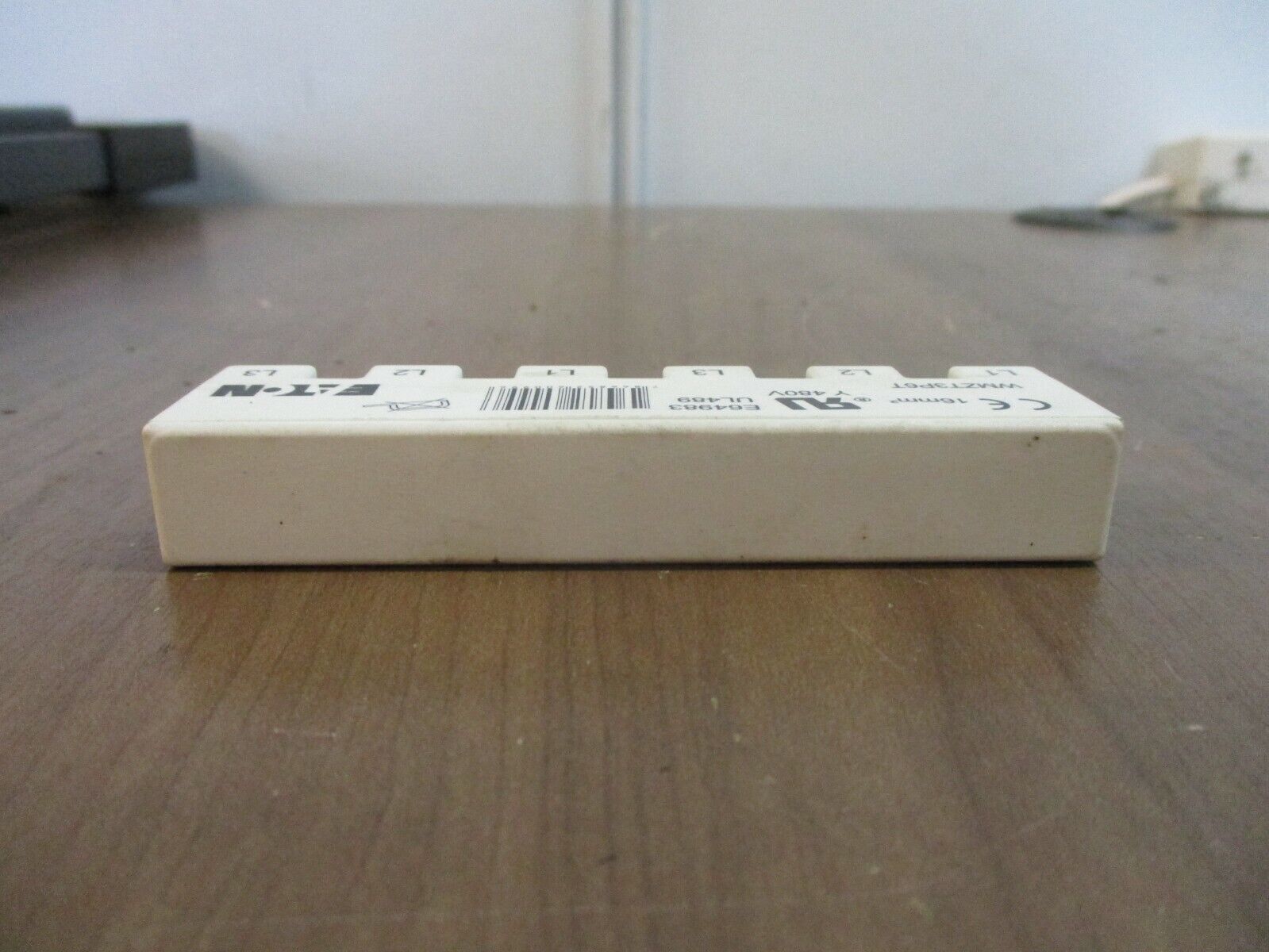 Eaton Bus Bar WMZT3P6T 480V 6 Terminal Used