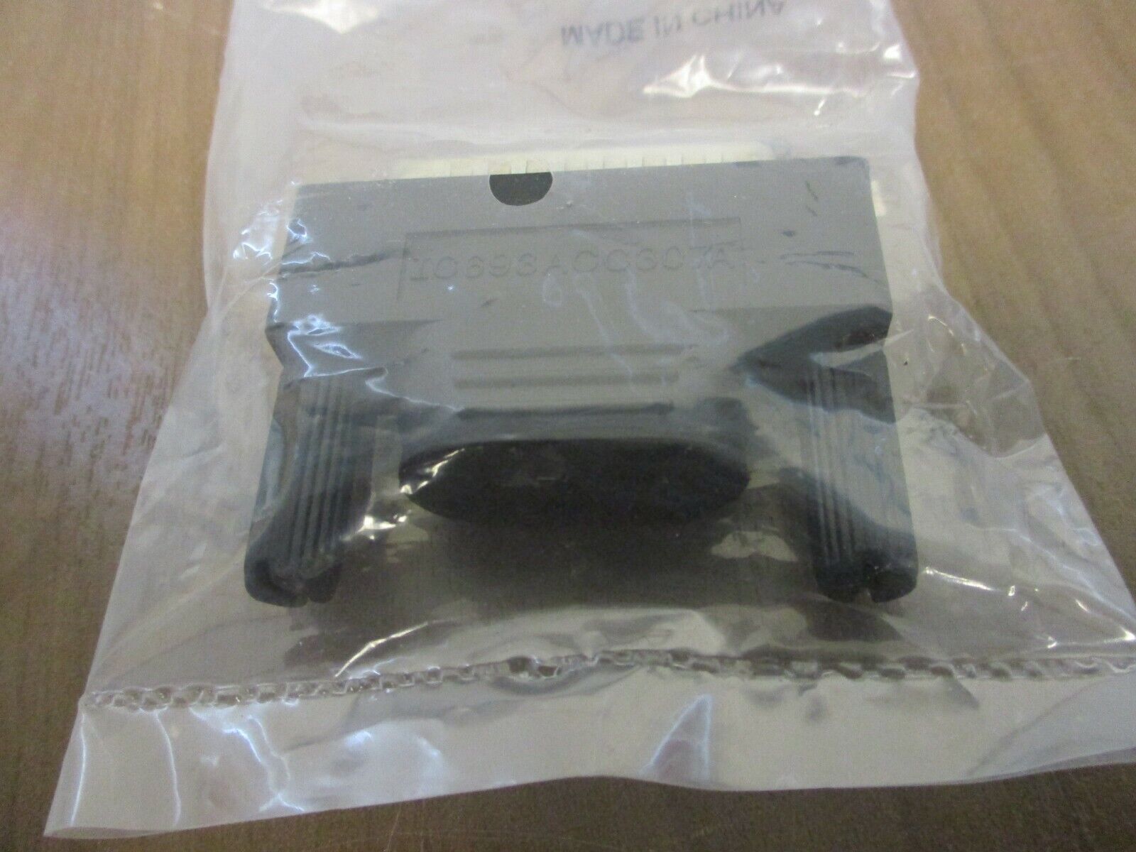 GE Fanuc I/O Bus Terminal Plug 44A729140-002R01 New Surplus