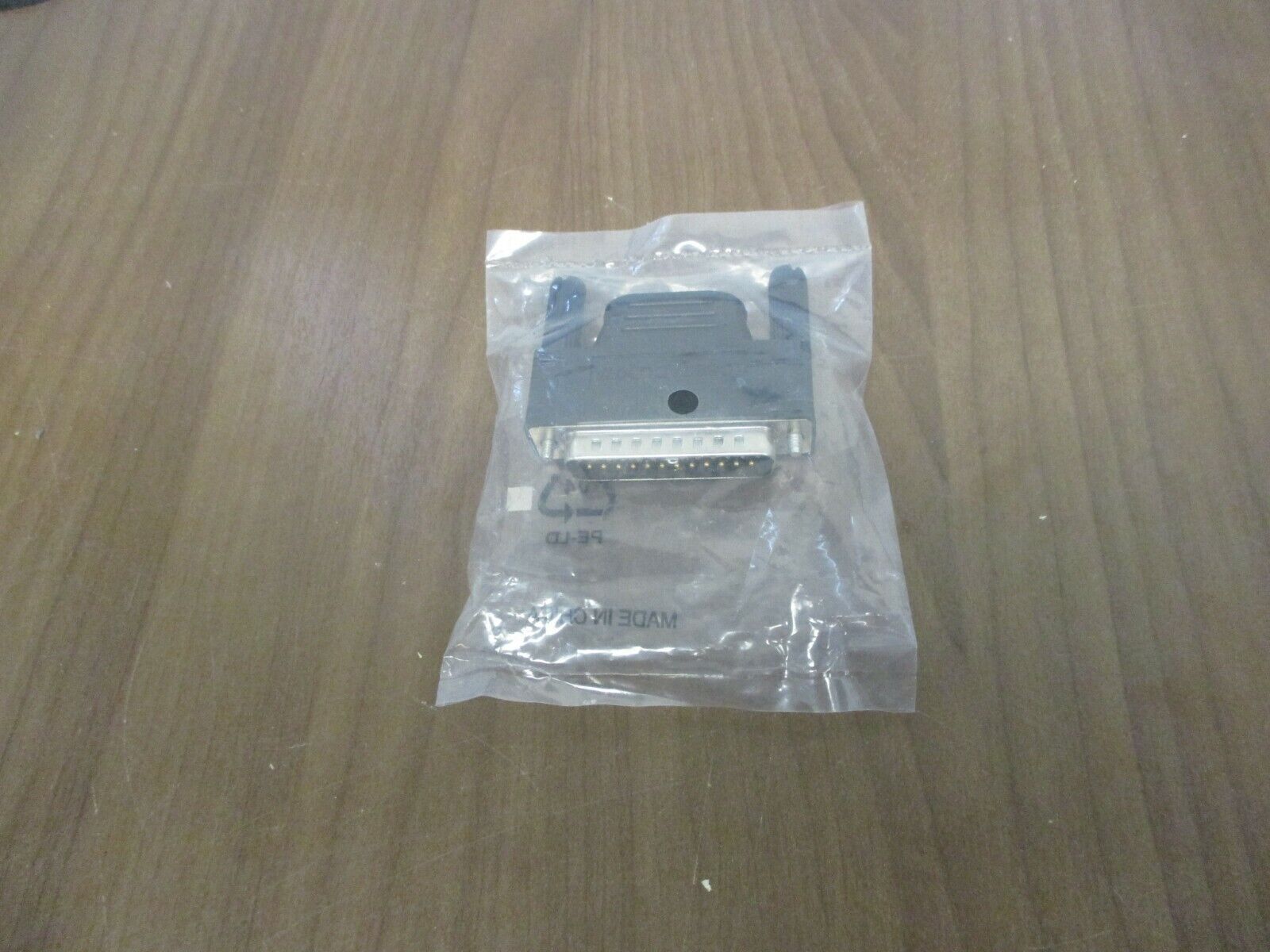 GE Fanuc I/O Bus Terminal Plug 44A729140-002R01 New Surplus