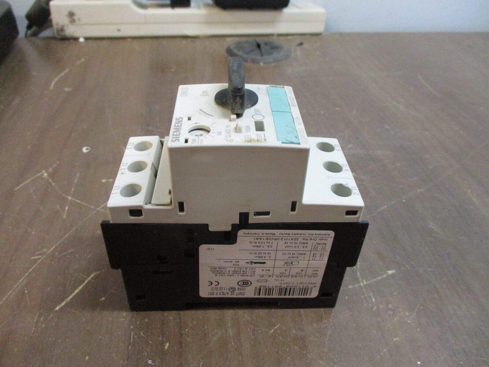 Siemens Sirius Manual Starter 3RV1021-1JA10 Trip: 7-10A Used