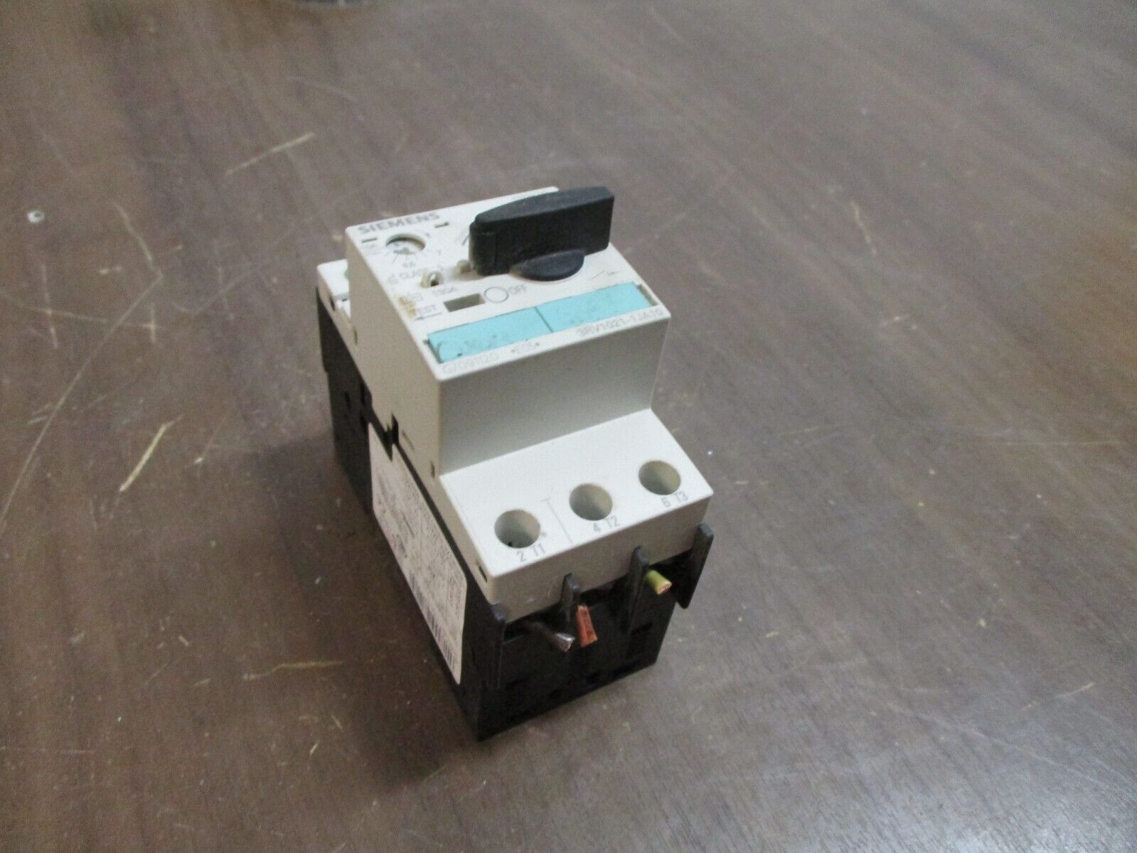 Siemens Sirius Manual Starter 3RV1021-1JA10 Trip: 7-10A Used