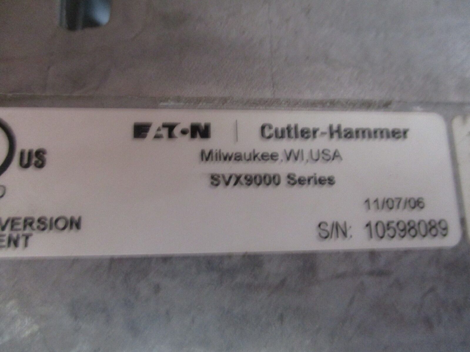 Eaton AC Drive VS002210A-00000 2HP *Missing Terminal Cover* Used