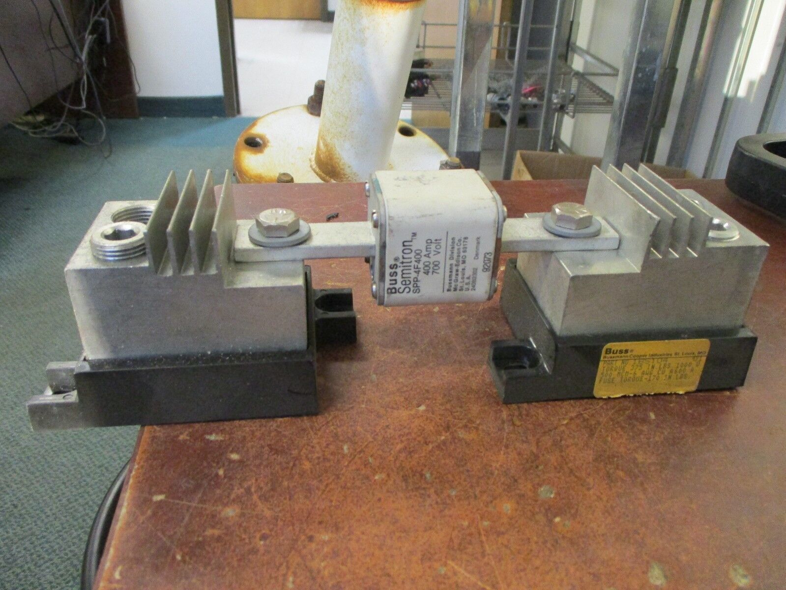 Buss Semitron Fuse w/Fuseholder SPP-4F400/1BS104 Fuse: 400A, 700V