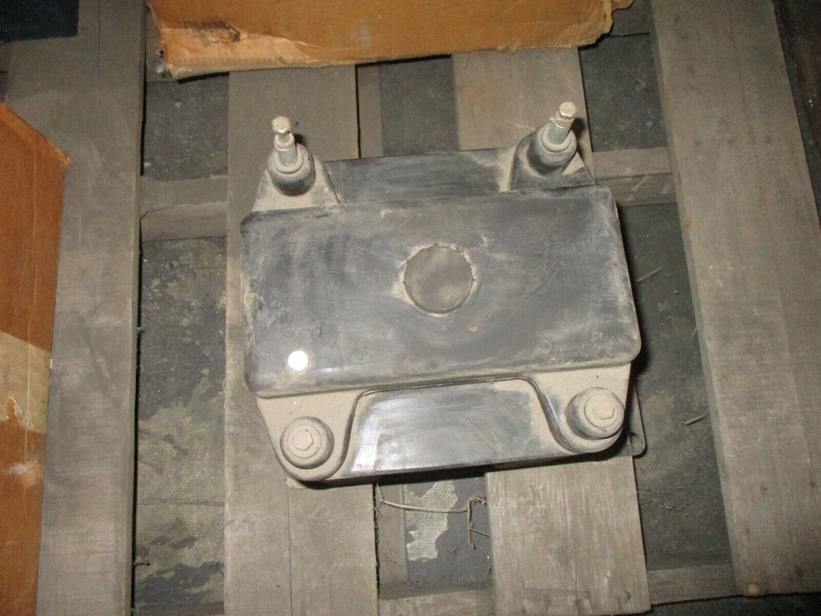 Westinghouse PTM-110 Potential Transformer 600A312G08 Ratio 120:1 Pri: 14.4kV