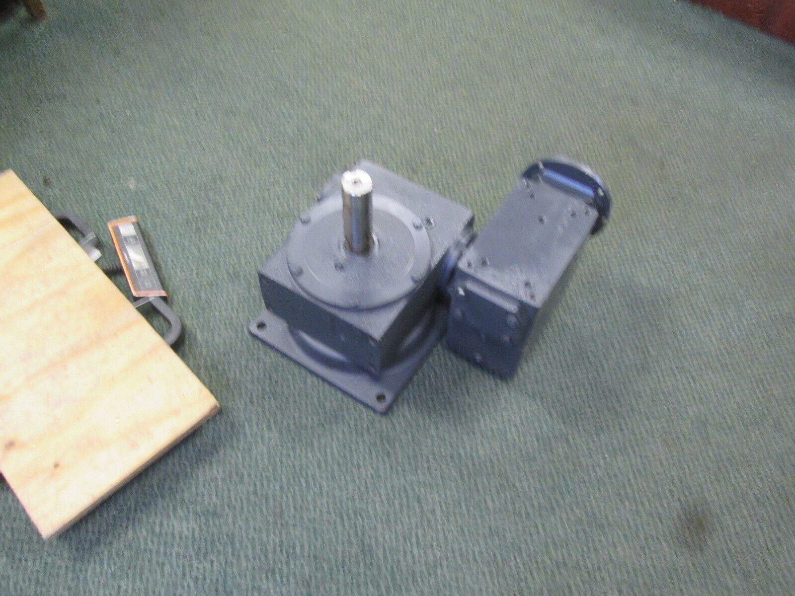 Hub City Model 4510 Worm Gear 0230-37830 Ratio: 600/1 Style: RABR New Surplus