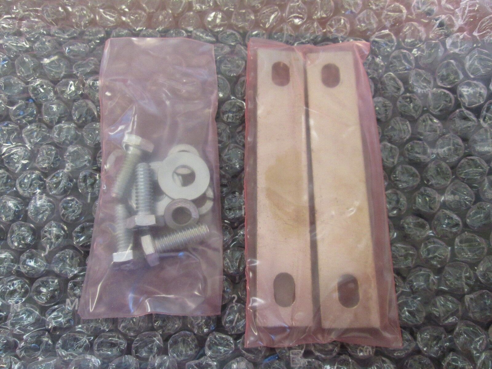 Allen-Bradley Splice Kit 2300H-SKC-L 115V Bus 90A New Surplus