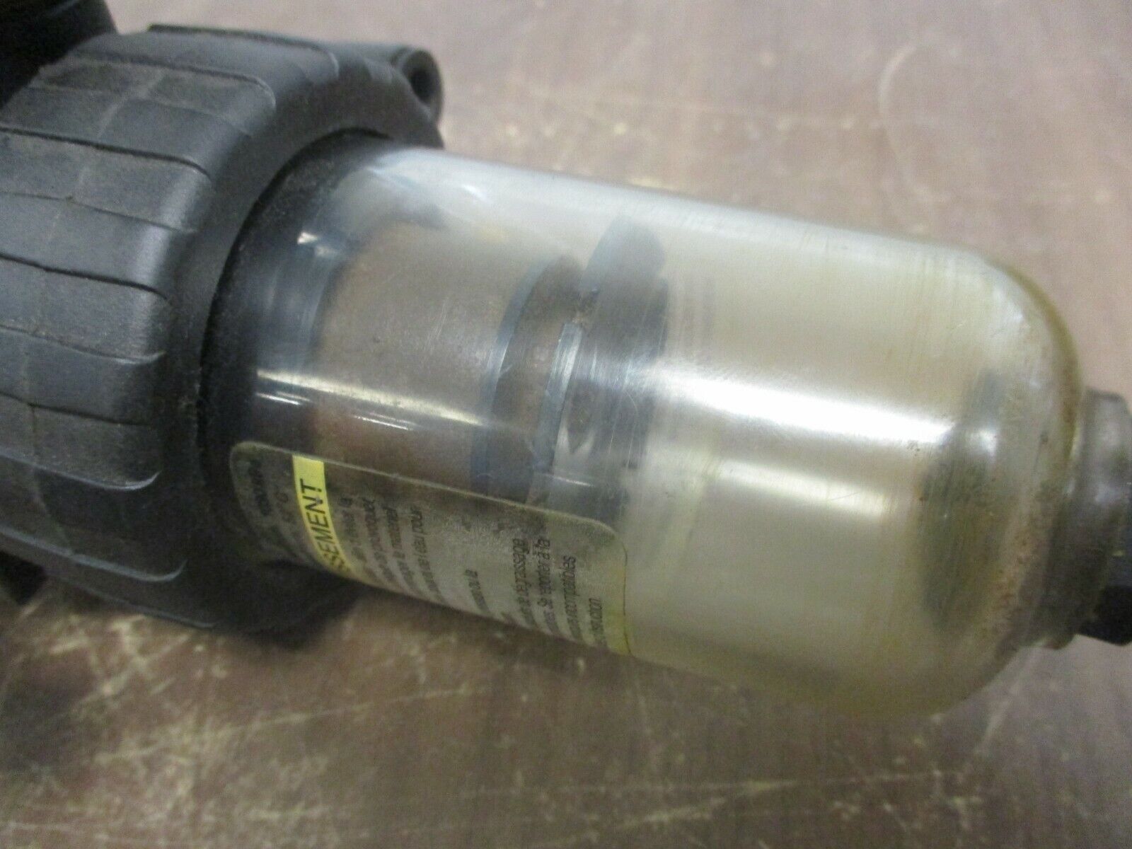 Parker Filter/Regulator 06E21A13AC 150PSI Max 125°F Max Used