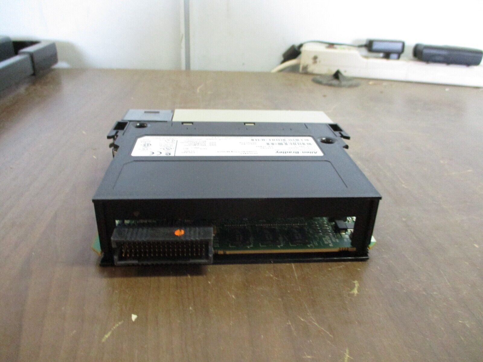Allen-Bradley DeviceNet Comm. Module 1756-DNB Ser. D F/W Rev: 11.003 Used