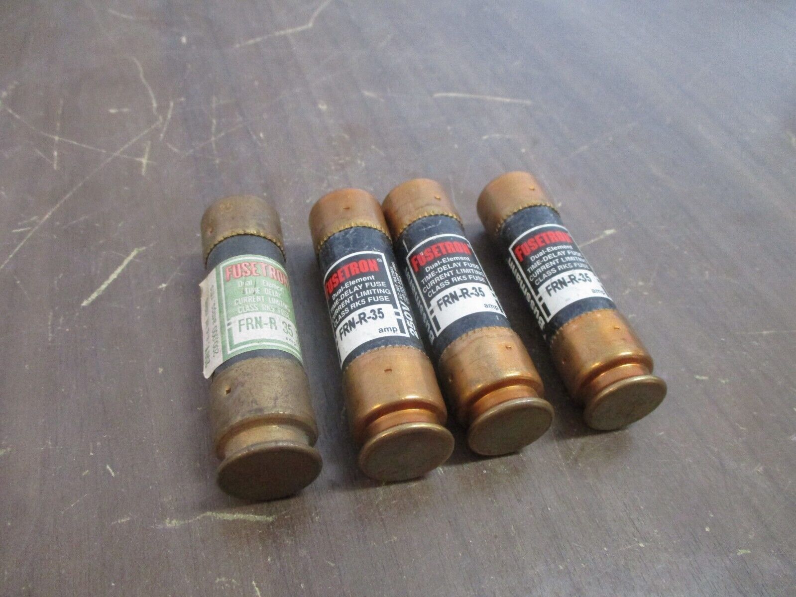 Bussmann Fusetron Fuse FRN-R-35 35A 250V *Lot of 4* Used
