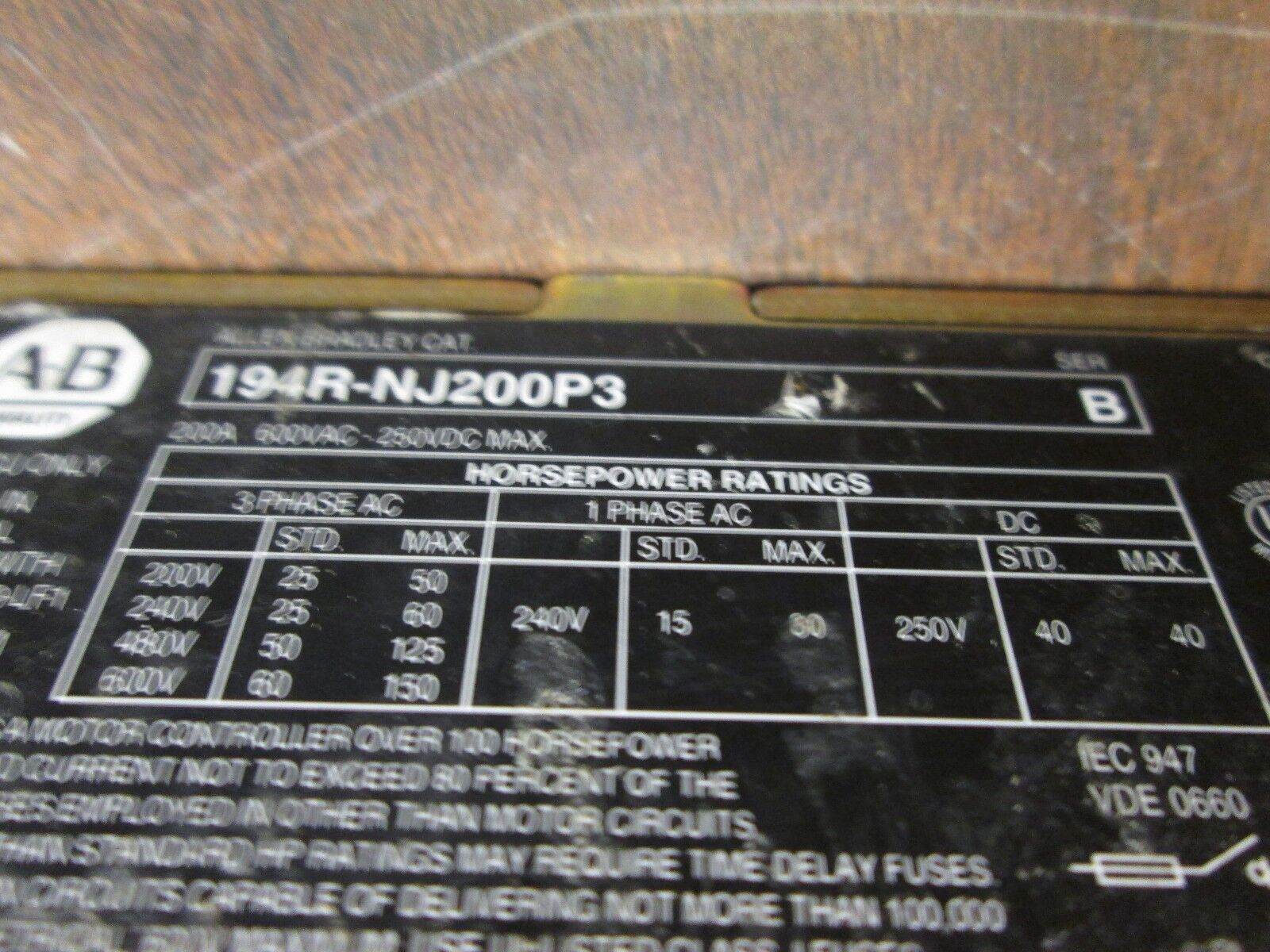 Allen-Bradley General Purpose Disconnect Switch 194R-NJ200P3 200A 600V 3P