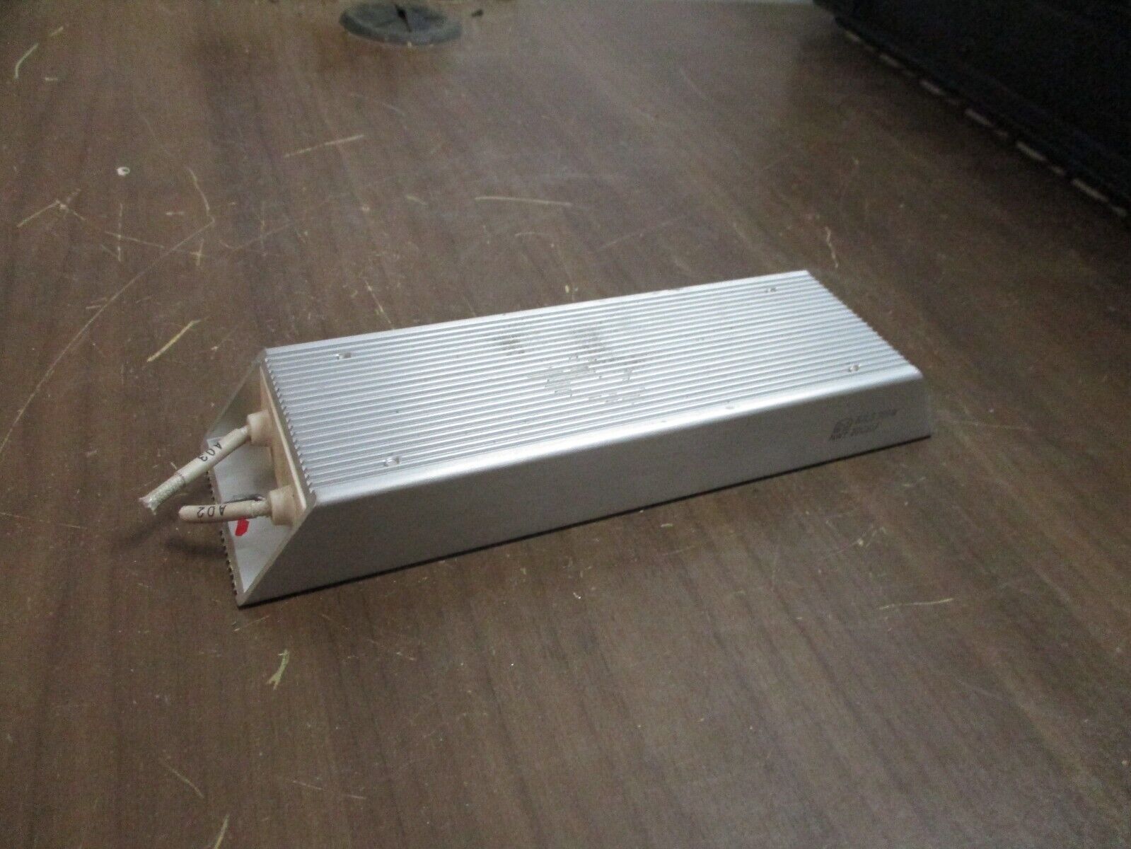 NWY Braking Resistor RXLG300W100RJ 300W 100ohms Used