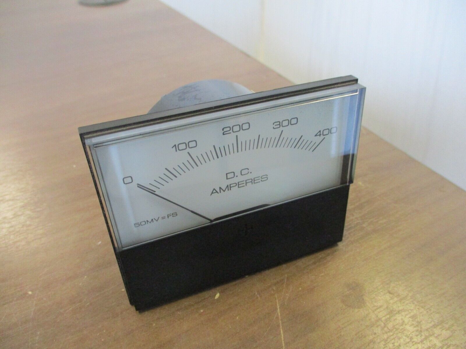 Weshler Instruments DC Ammeter 260324ECSC9JDP/UL Range: 0-400A Used