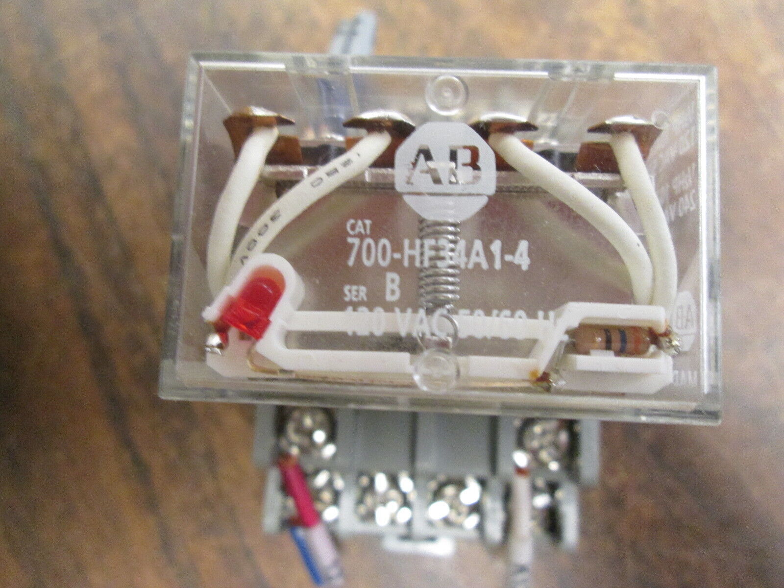 Allen-Bradley Relay w/ Base 700-HF34A1-4 120VAC 50/60Hz Used