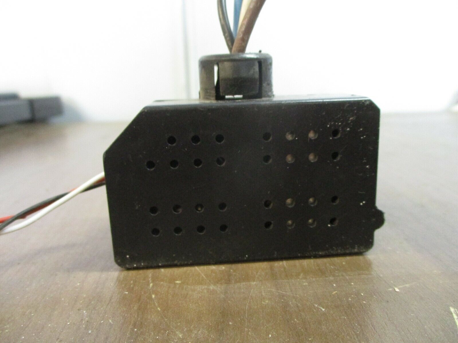 Honeywell Relay Module EL7621A1002 120VAC 20A Ballast 13A Incand. Used