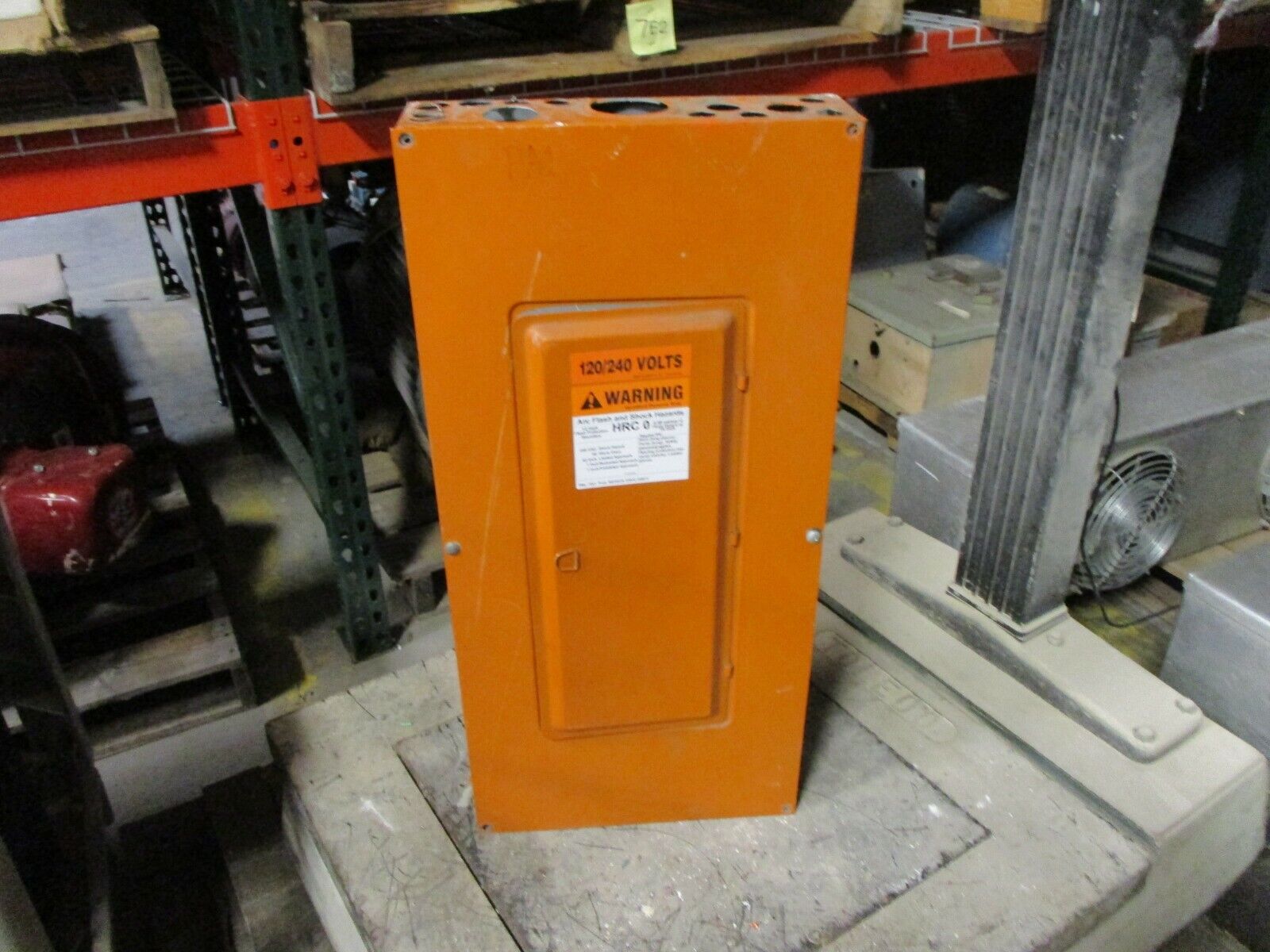 Square D Main Lug Breaker Panel 120/240V *Door Does Not Stay Shut* Used