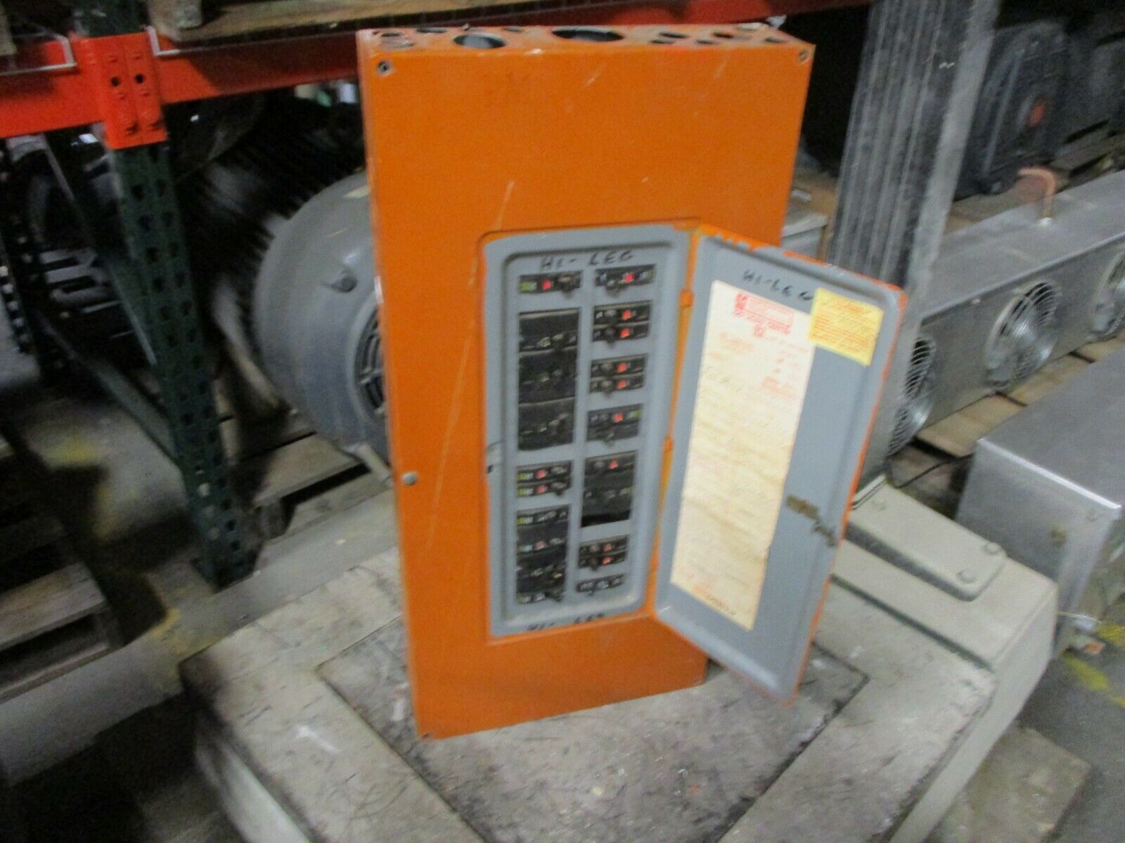 Square D Main Lug Breaker Panel 120/240V *Door Does Not Stay Shut* Used