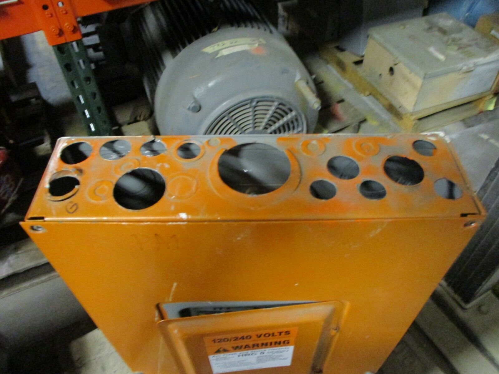Square D Main Lug Breaker Panel 120/240V *Door Does Not Stay Shut* Used
