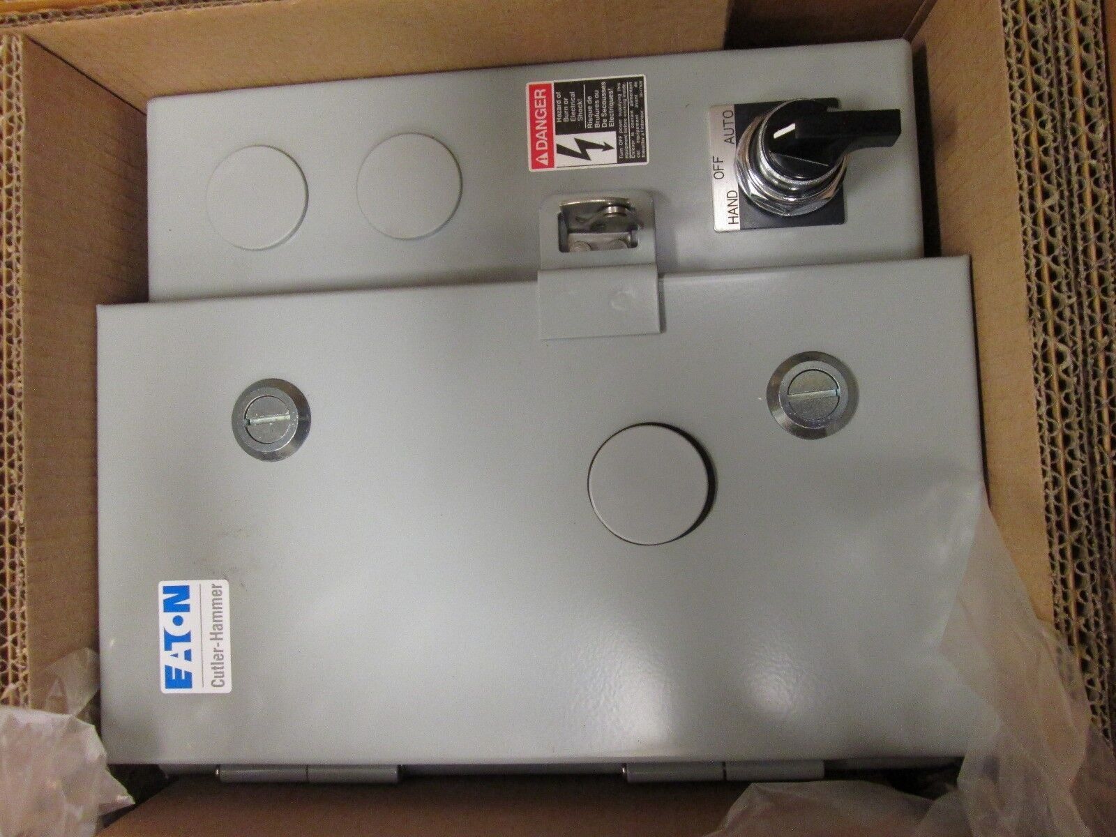 Cutler-Hammer Starter ECNO111A3A Size 1 Nema 1 Enclosure New Surplus