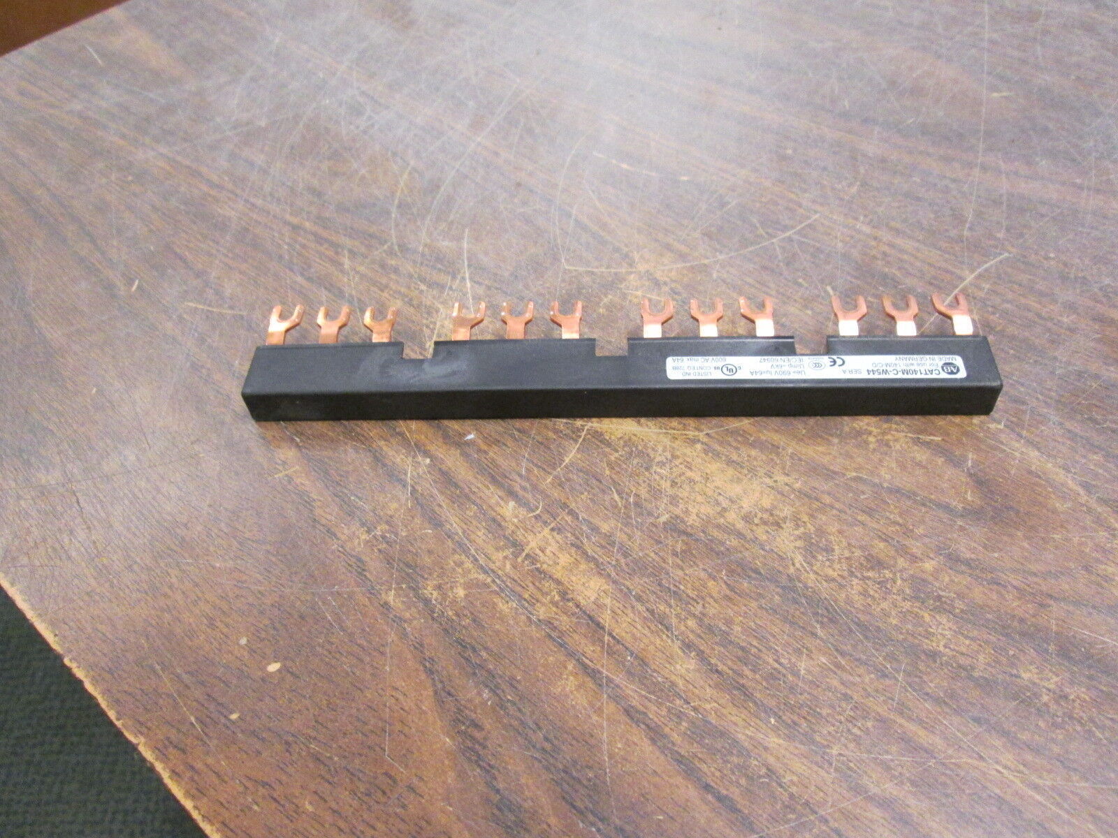 Allen-Bradley BusBar 140M-C-W544 Ser. A 64A 600V Used