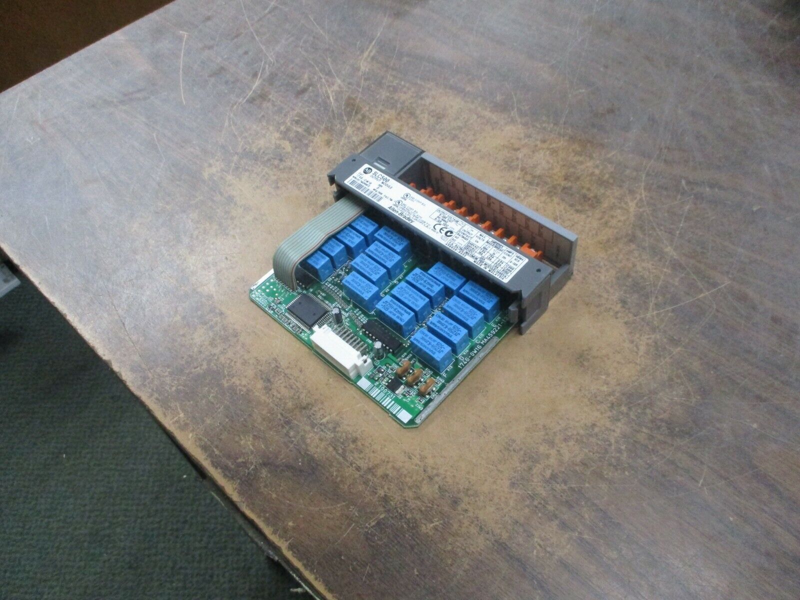 Allen-Bradley SLC 500 Output Module 1746-OW16 Ser. D 5-265VAC/5-125VDC Output