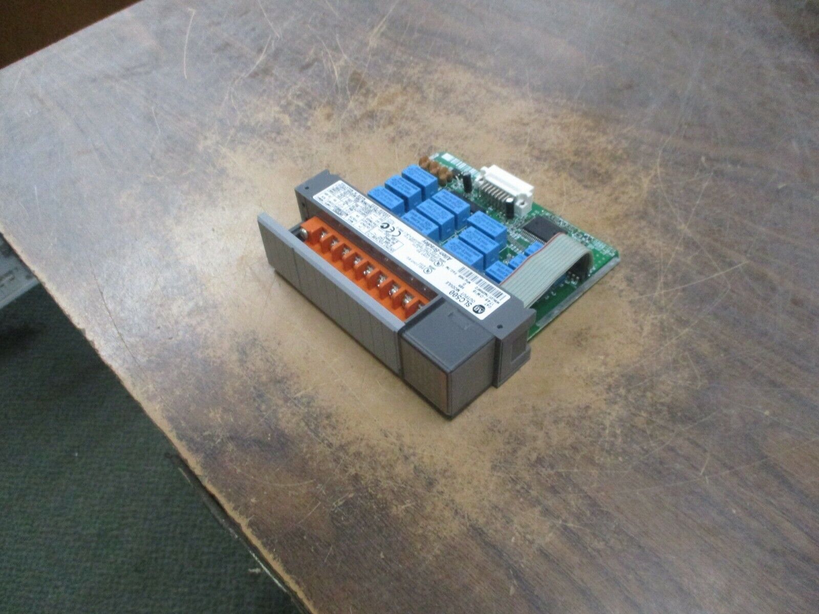 Allen-Bradley SLC 500 Output Module 1746-OW16 Ser. D 5-265VAC/5-125VDC Output