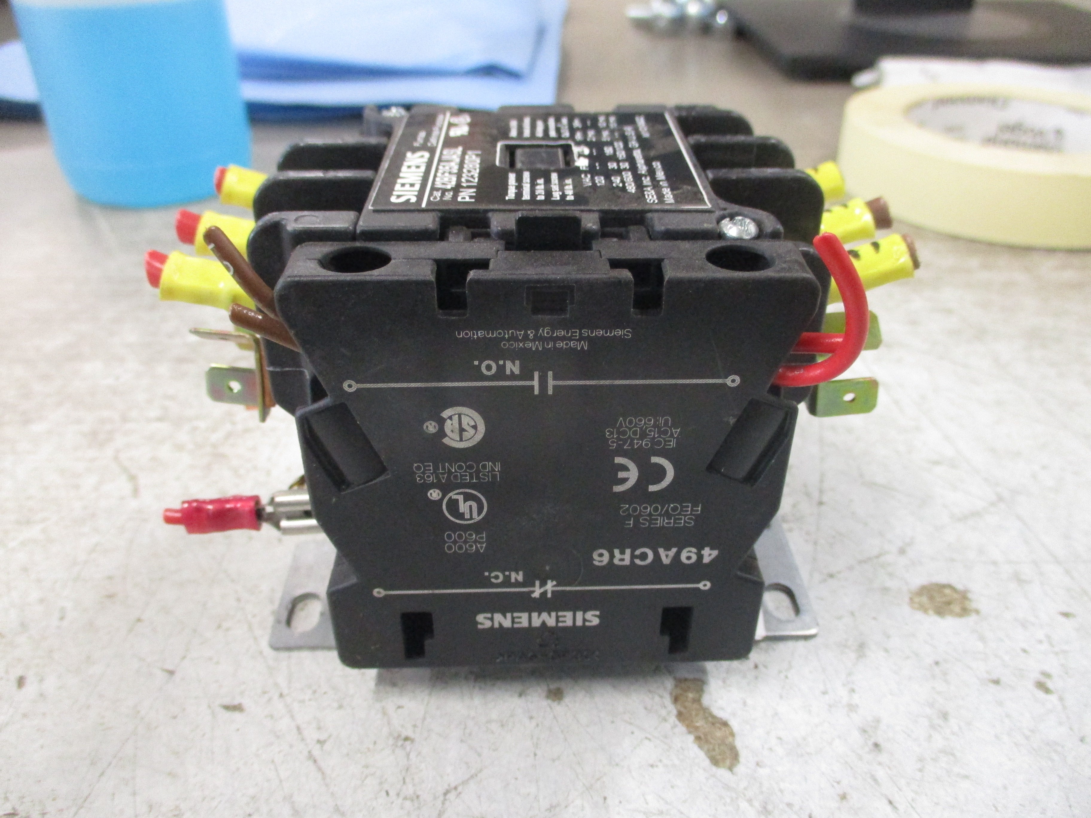 Siemens Contactor 42BF35AJASL 24V Coil 30A 600V Used