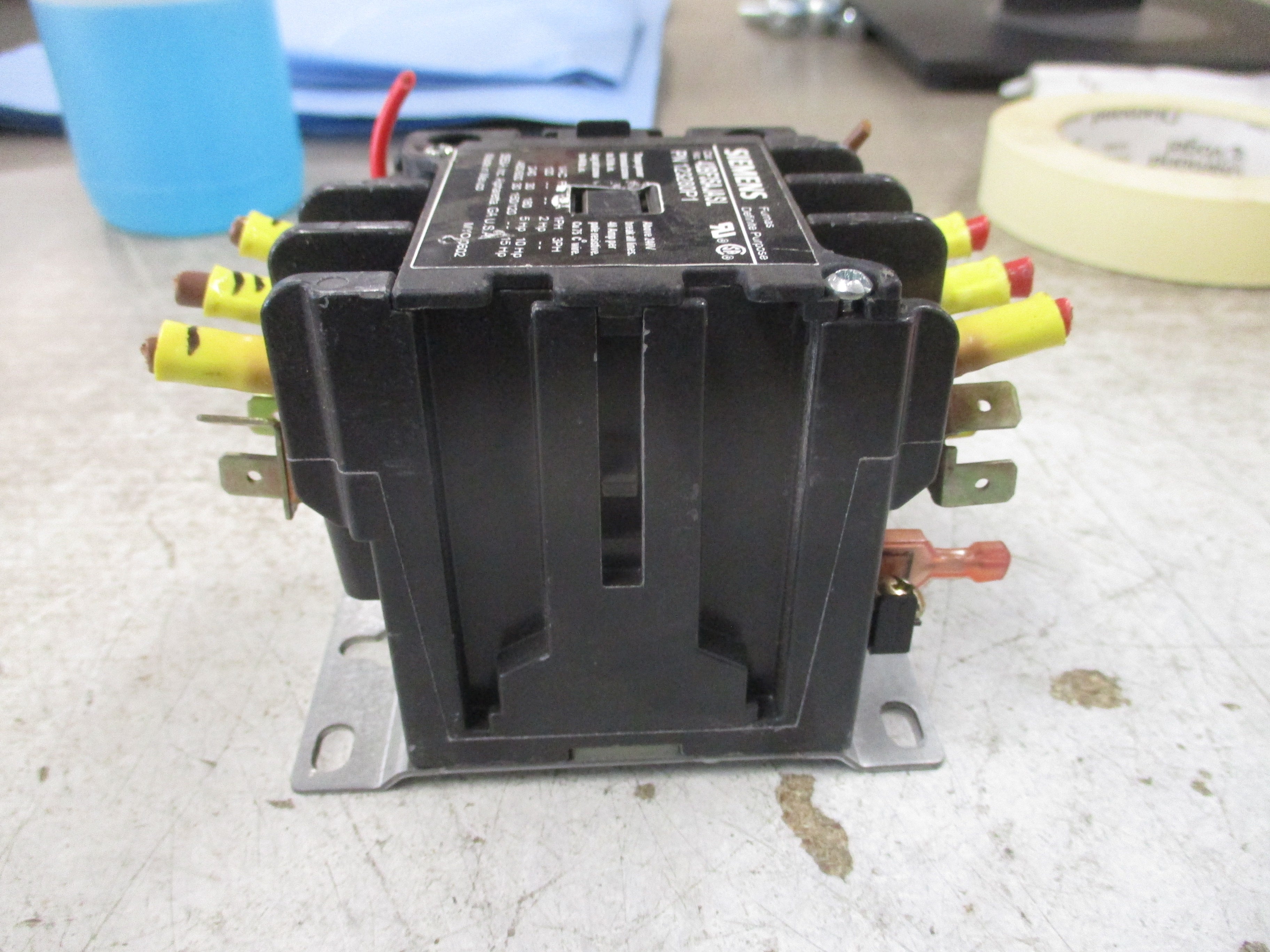 Siemens Contactor 42BF35AJASL 24V Coil 30A 600V Used